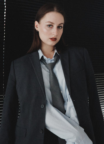 Сотрудник, Жбанова