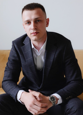 Сотрудник, Долганов