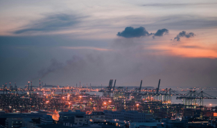 Обложка кейса, Обучение вопросам охраны труда и РНВ для крупного нефтехимического предприятия в Ставропольском крае Обложка кейса, Обучение вопросам охраны труда и РНВ для крупного нефтехимического предприятия в Ставропольском крае