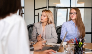 Обложка кейса, Подготовка и проведение квиза-викторины ко Дню охраны труда для для нефтегазового предприятия в Сибири Обложка кейса, Подготовка и проведение квиза-викторины ко Дню охраны труда для для нефтегазового предприятия в Сибири