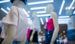 Обложка кейса, Генерация информационного видео для бренда одежды